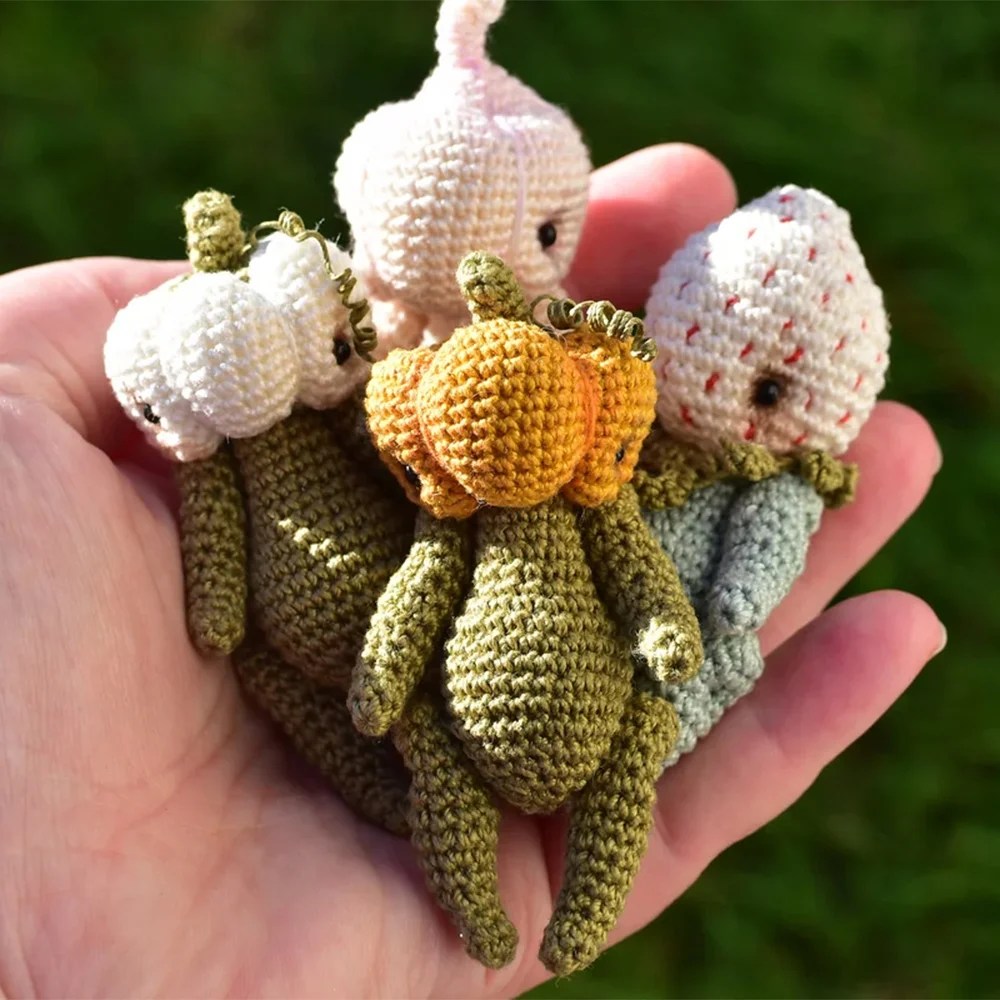 Pumpkin brooch Small factory of dreams