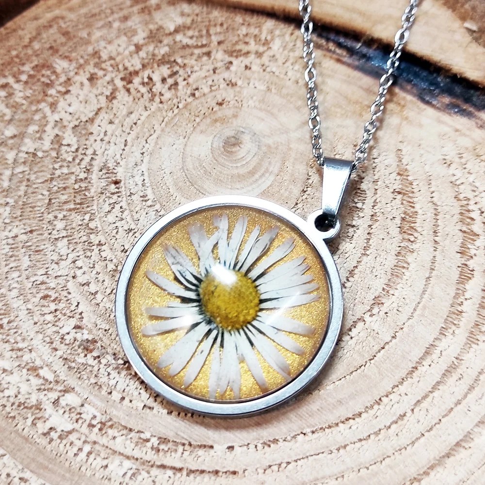 Daisy necklace Flower beauty