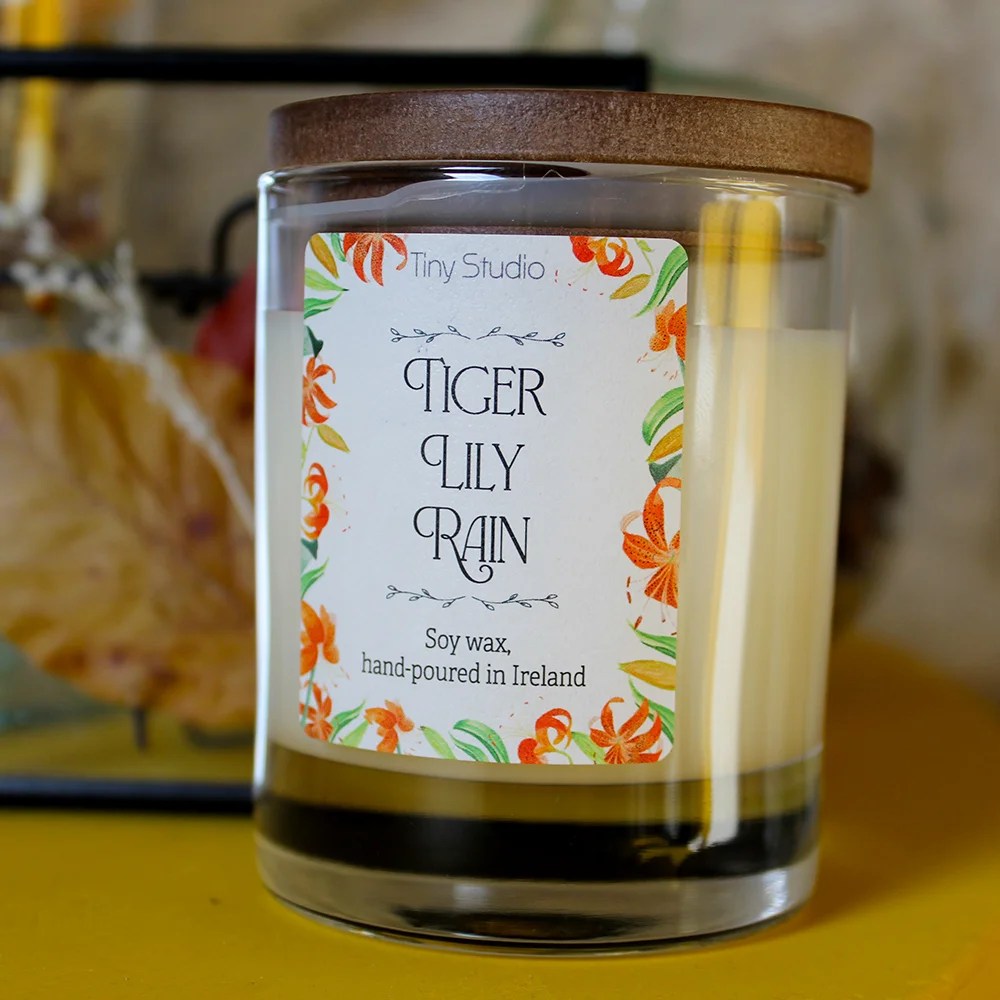 Hand-poured soy candle - Tiger Lily Rain Tiny Studio