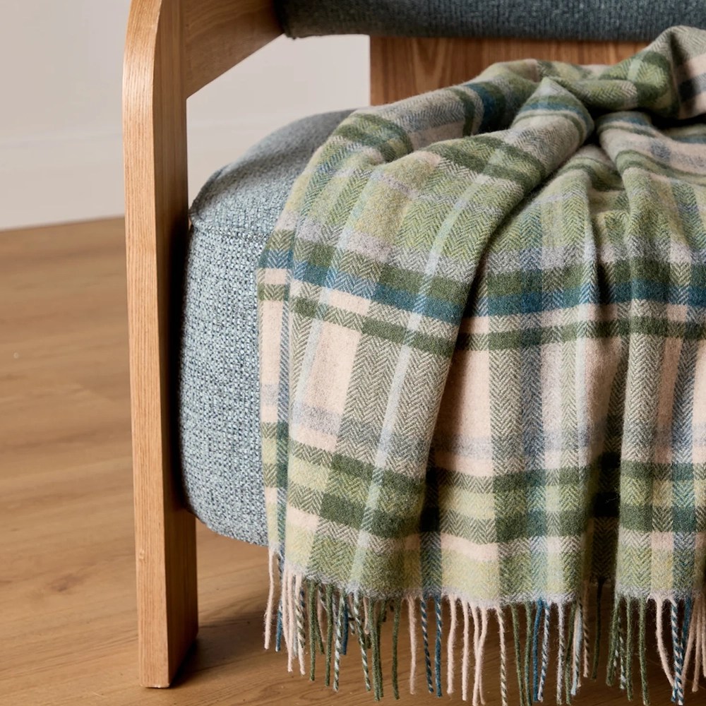 Foxford Lambswool Throw