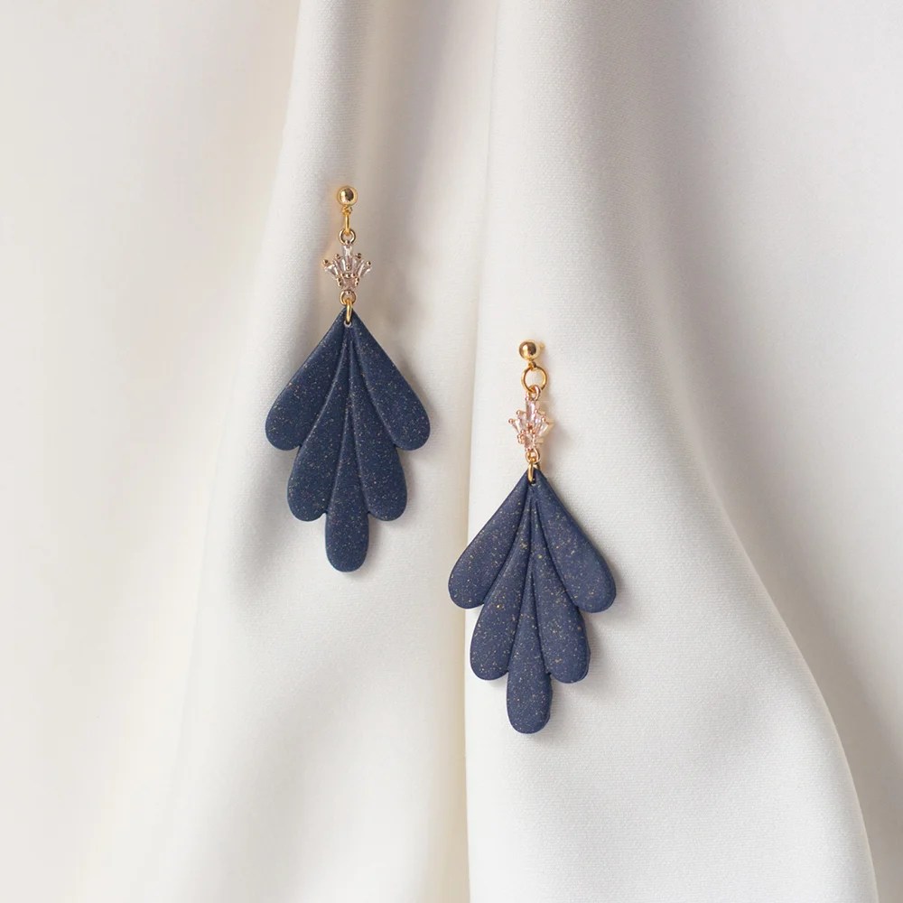 Susan Taylor earrings - Navy leaf