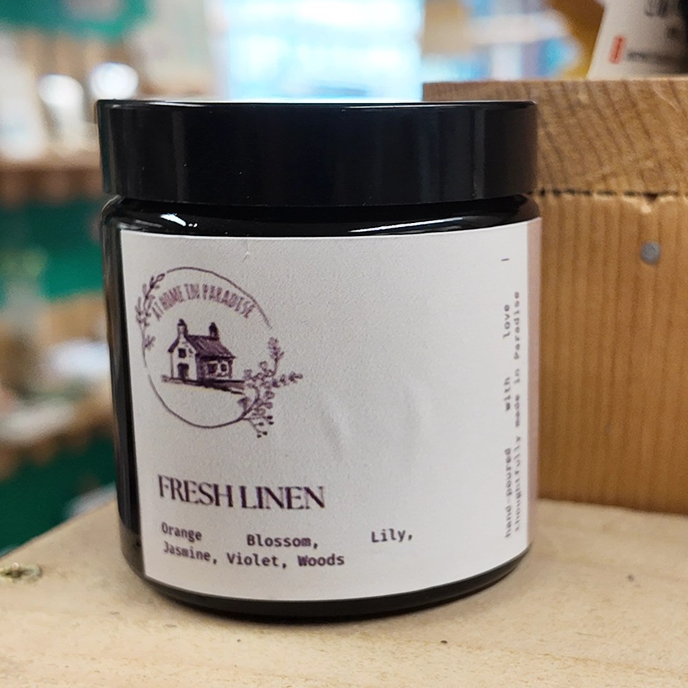 At Home In Paradise Candle - Fresh Linen
