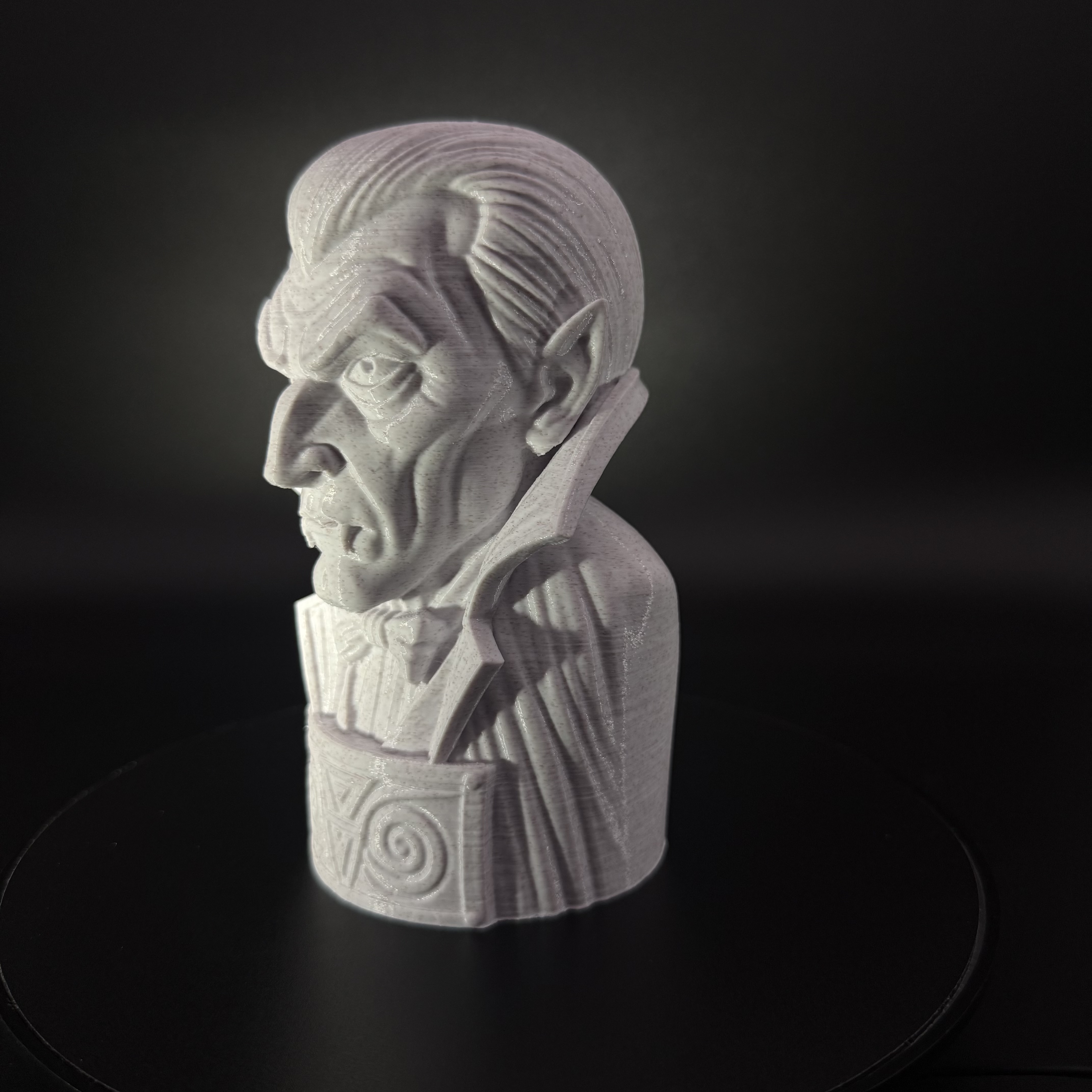 Dracula Bust – Classic Horror Creature Sculpture