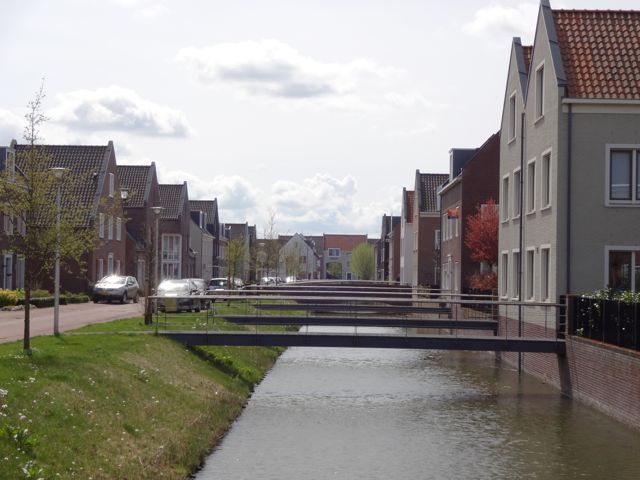 Bridges leading to houses in Utrecht