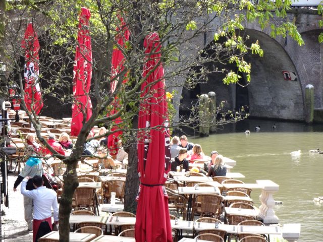 Restaurants alongside the canals of Utrecht