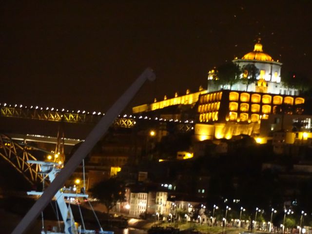 Oporto by night