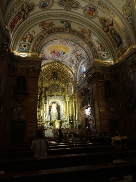 Inside the Basílica de La Macarena