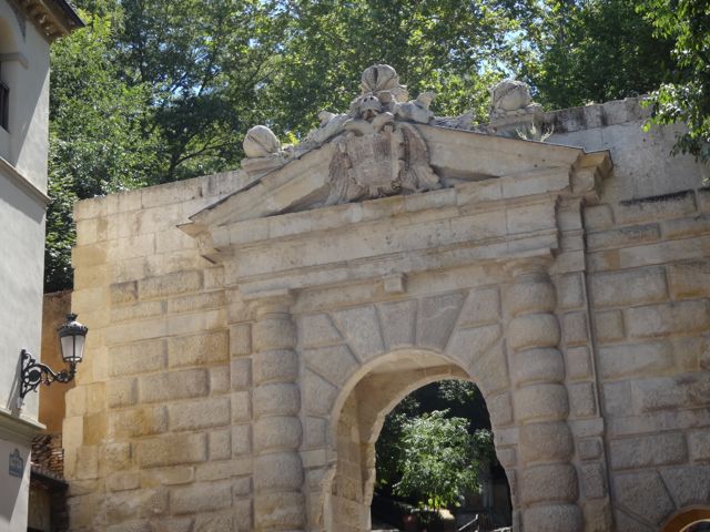 Puerta de las Granadas