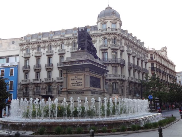 Plaza de Isabel Católica