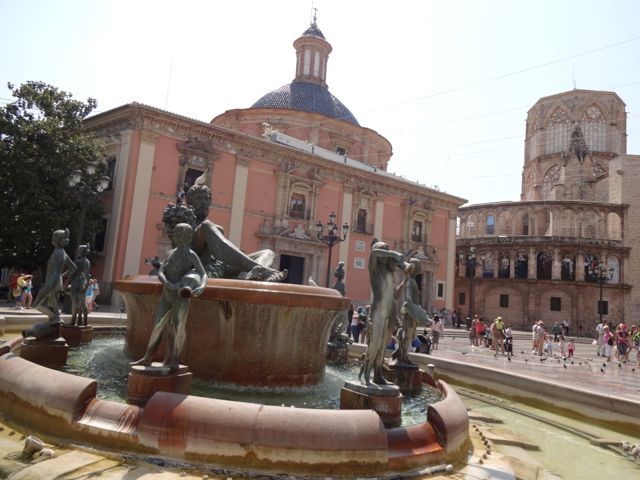 Plaza de la Virgen