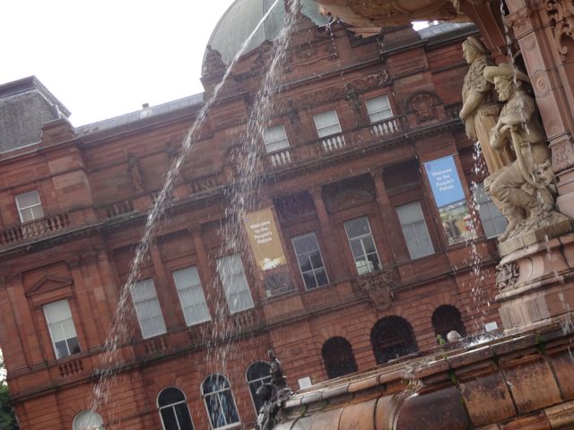 Doulton Fountain in front of the People's Palace