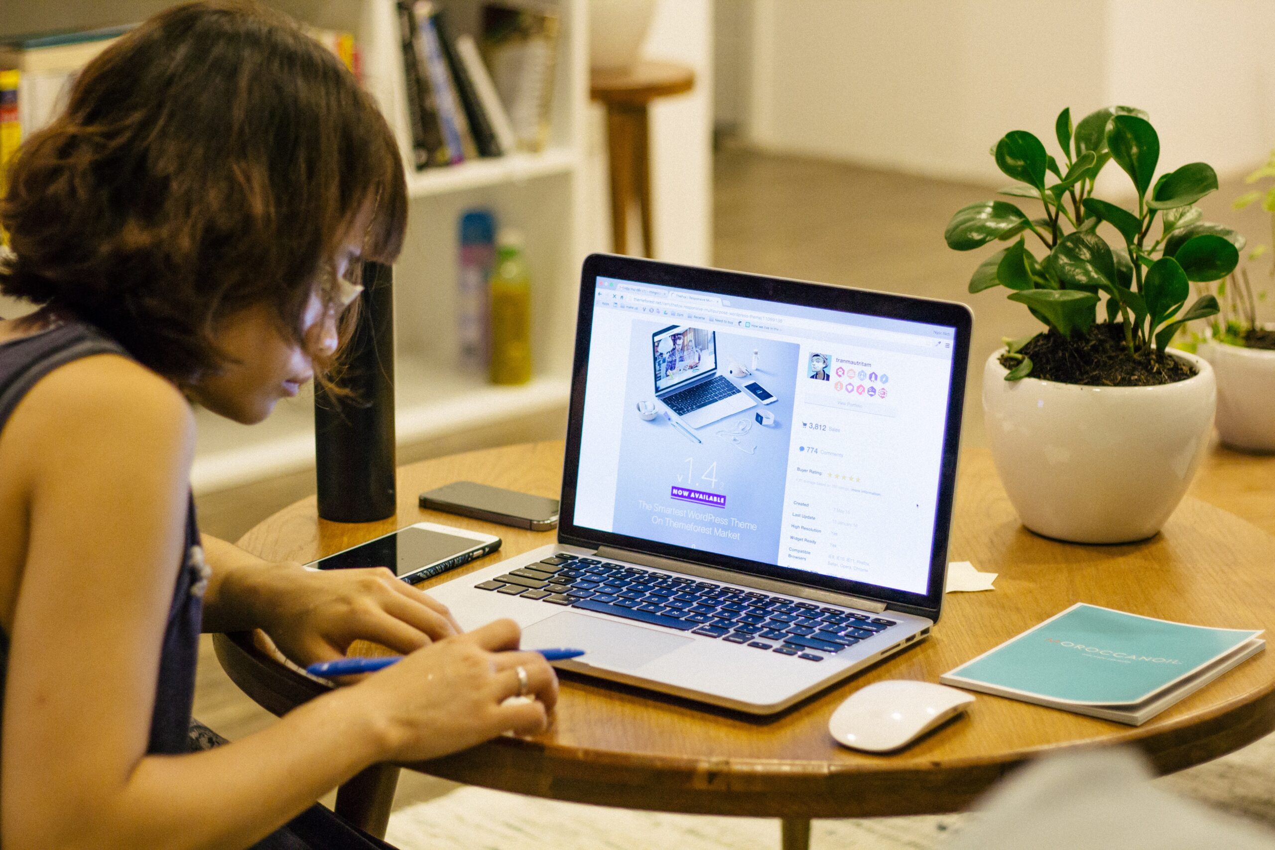 Picture showing online learning