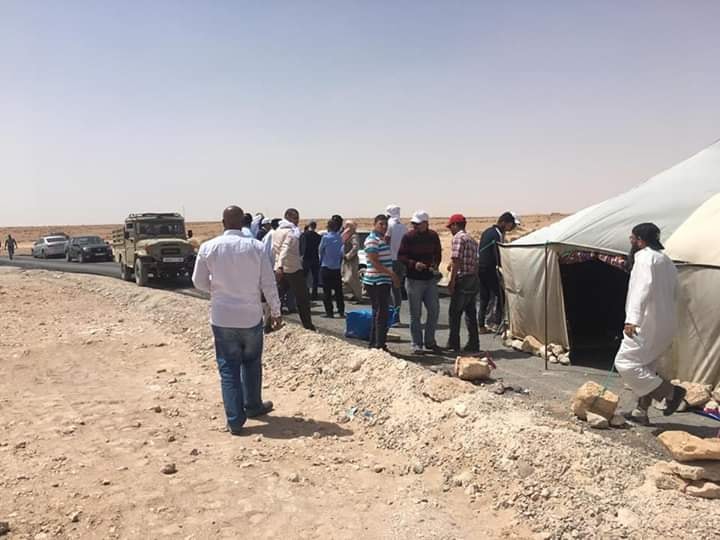 خيام كديم إزيك تُنصب من جديد.. وإنزال أمني يحل بالمنطقة!