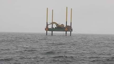 أمواج الأطلسي تأتي على مشروع بناء محطة لتصفية المياه..