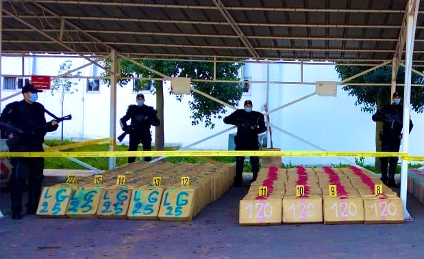 إحباط محاولة تهريب تسعة أطنان ونصف من المخدرات بمدينة مكناس