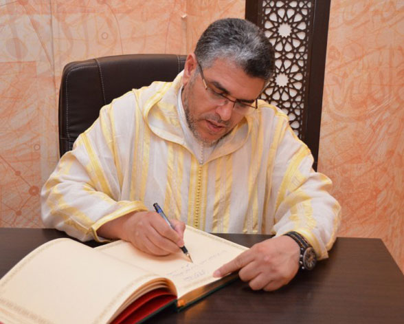 الرميد يقدم استقالته من الحكومة لأسباب”صحية”