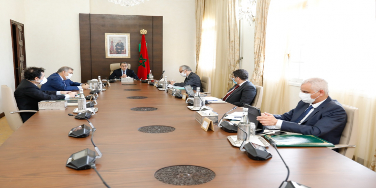 الحكومة تتدارس مشروع قانون يتعلق بالاستعمالات المشروعة لـ”نبتة الكيف”