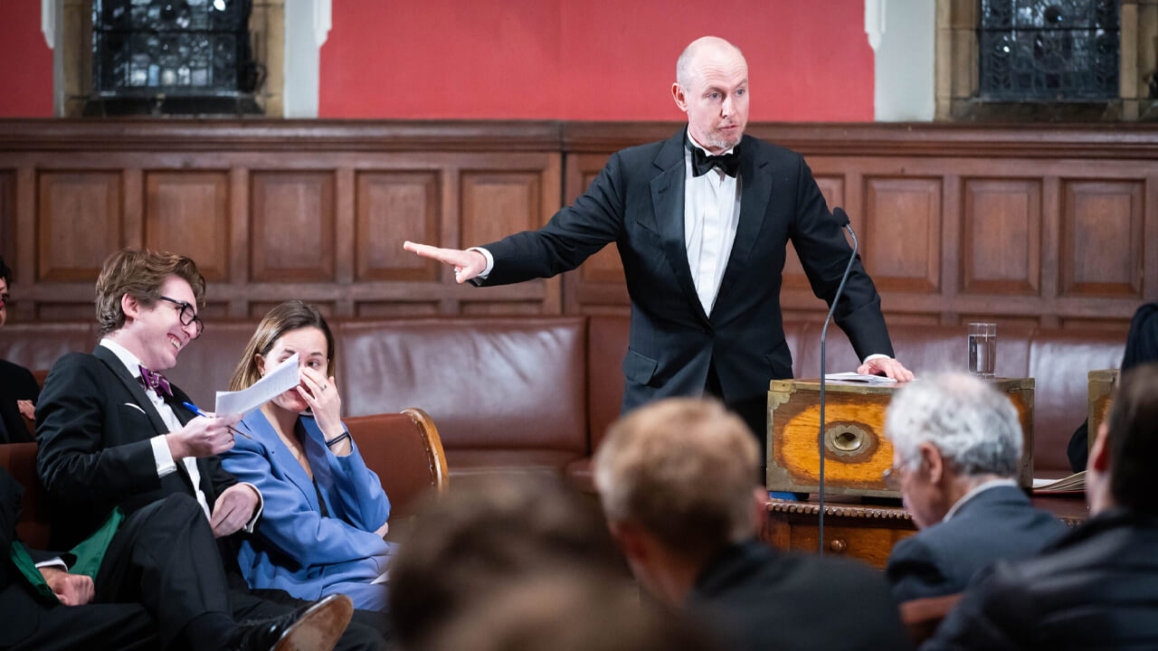 ثلاثون برلمانيا ولوردات بريطانيين يدعون بلادهم إلى دعم مبادرة الحكم الذاتي في الصحراء “رسميا وبدون تأخير”