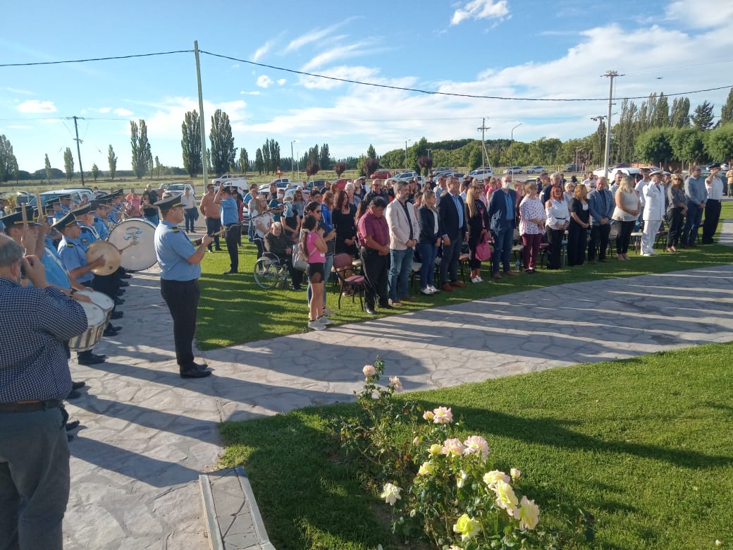 87° Aniversario de 28 de Julio con reconocimiento a vecinos y acto social