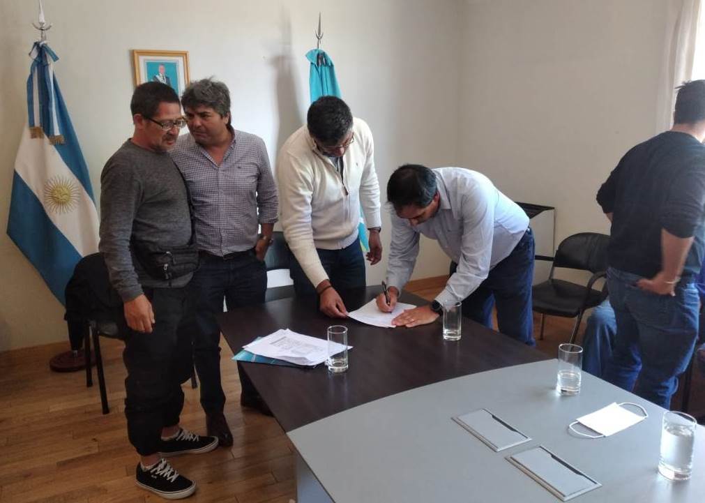 Comodoro Rivadavia: Hubo acuerdo con el SUPA y estibadores levantaron la medida de fuerza