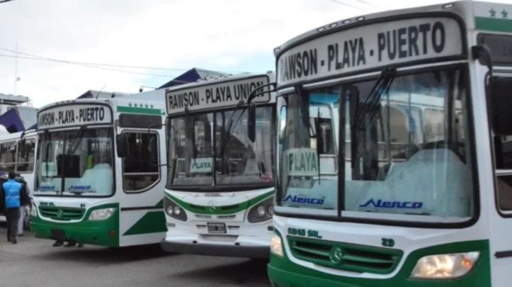 Se levantó el paro de colectivos de corta y media distancia tras el acuerdo entre UTA y FATAP