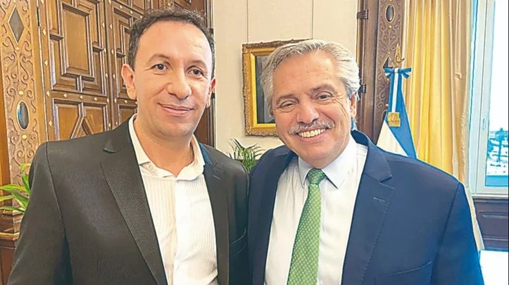 Maderna apoya a Batakis