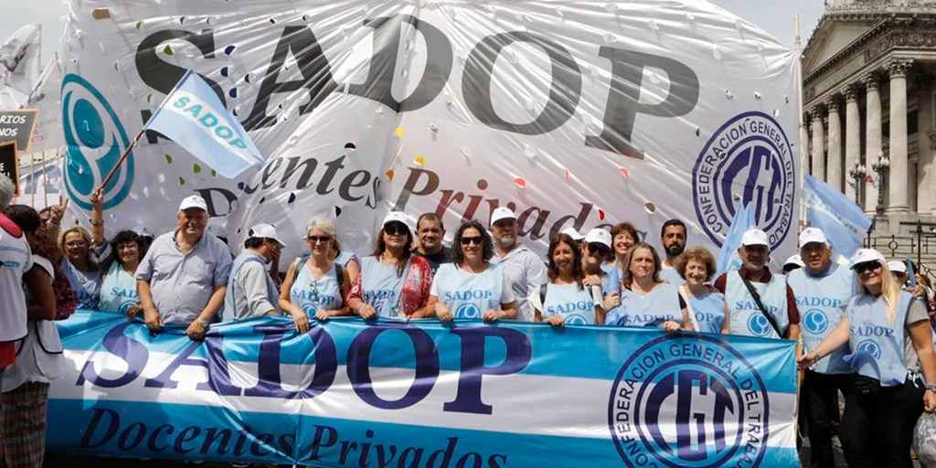 Gremios docentes nacionales reclamaron apertura de paritarias frente a «los variados conflictos salariales»