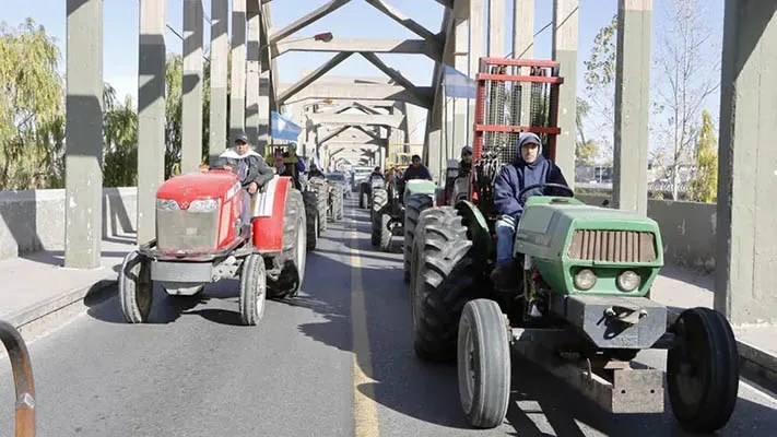 Se le viene un tractorazo a Castro a Rawson por la inseguridad en las chacras del VIRCH