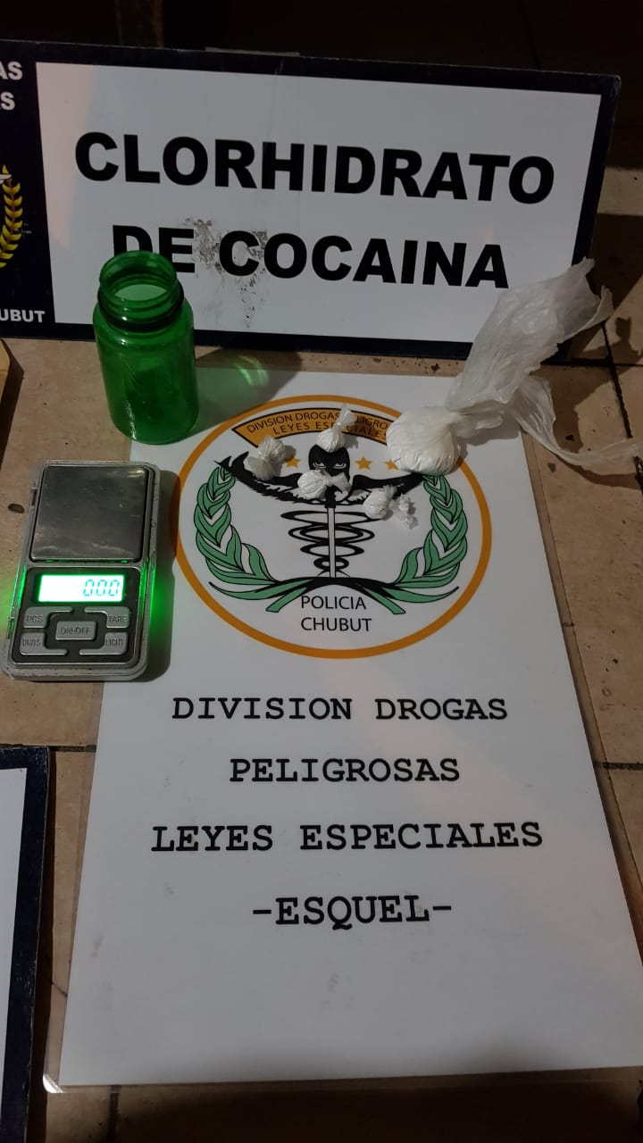 Esquel: un detenido por narcomenudeo con 30 dosis de cocaína