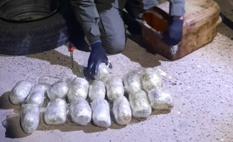 Escaneados: los detuvieron ingresando a Chubut con 14 kilos de marihuana y 50 paquetes