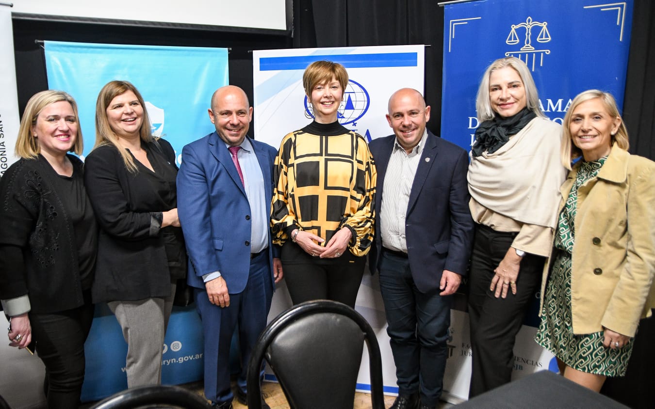 Intensa Jornada Patagónica sobre Grooming: «un delito sexual, que usa un medio informático»