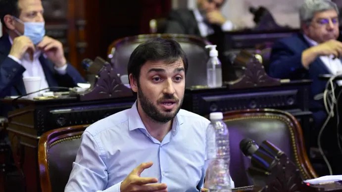 «Nacho» Torres enredado en el ataque a Cristina: separó a su asesor y rechazó las ‘teorías conspiranoides’ del oficialismo