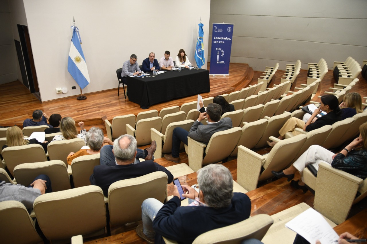 Emergencia Edilicia Escolar: Grazzini y Aguilera justificaron el proyecto en Diputados para acelerar obras y contrataciones directas