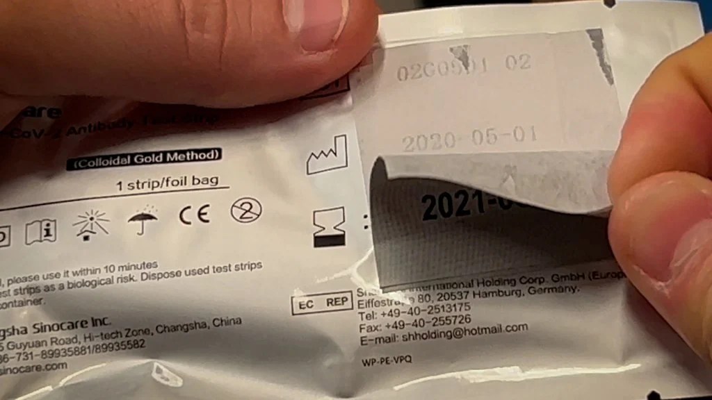 La Aduana denunció una maniobra con test de Covid vencidos para sacar dólares al exterior