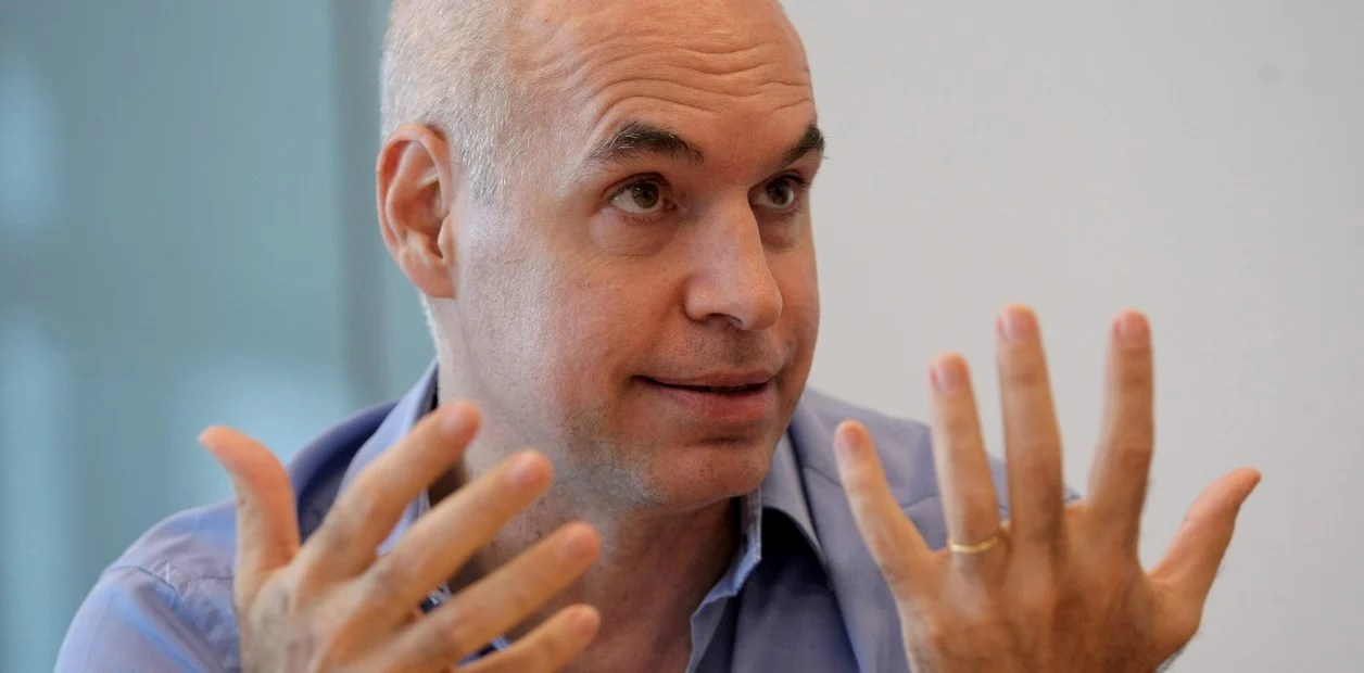Salud: qué es el «temblor esencial» que padece Rodríguez Larreta y cómo diagnosticarlo
