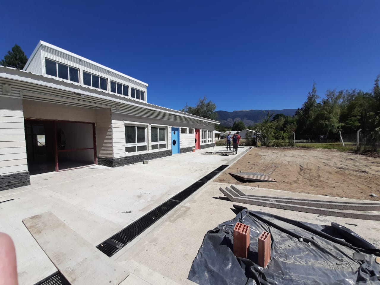 Supervisan avance de obras en Escuelas de Lago Puelo, Esquel y Trevelin