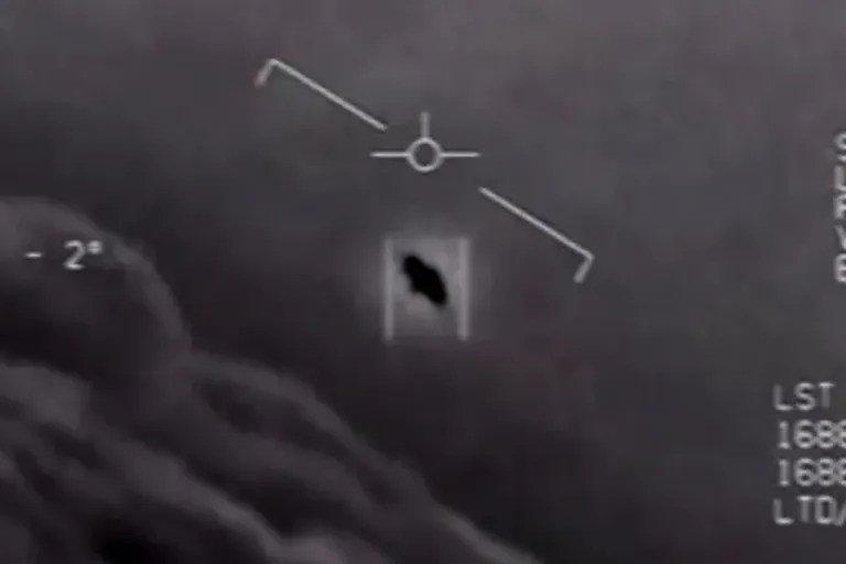 Ciencia y debates: Un exoficial de inteligencia denunció que EE.UU. tiene vehículos extraterrestres “intactos”