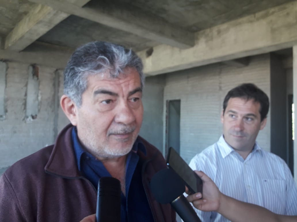 Taboada le pidió a Arcioni «que vuelva a la escribanía»