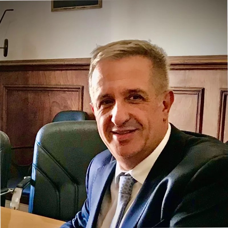 Renunció el ministro de Economía de Chubut: Oscar Antonena pasará a desempeñar funciones en el Banco del Chubut