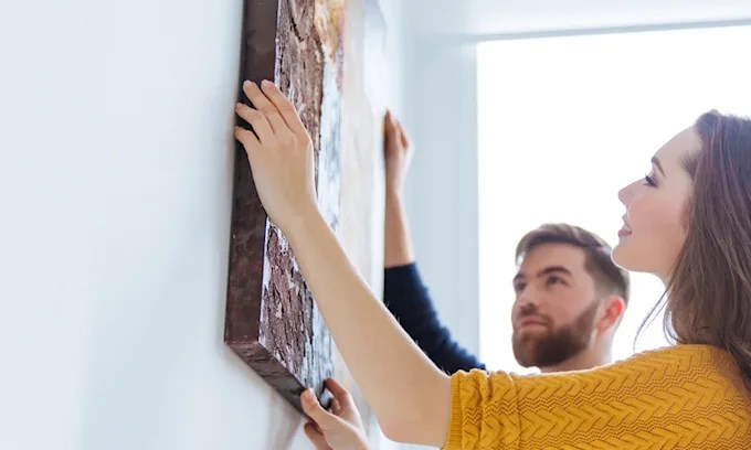 Las muestras de agosto en el Museo de Artes Visuales de Trelew: pinturas, dibujos, fotografías y escritos