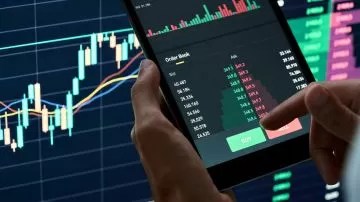 14-A: Los escenarios que maneja el mercado para mañana en dólar, acciones y bonos