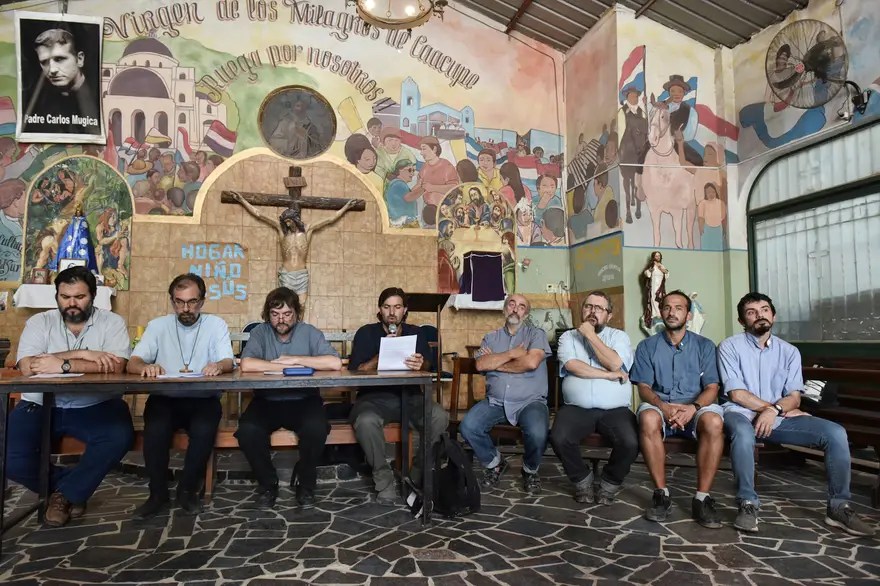 La Iglesia politizada- Curas villeros harán una misa de desagravio por los ataques de Milei al Papa Francisco