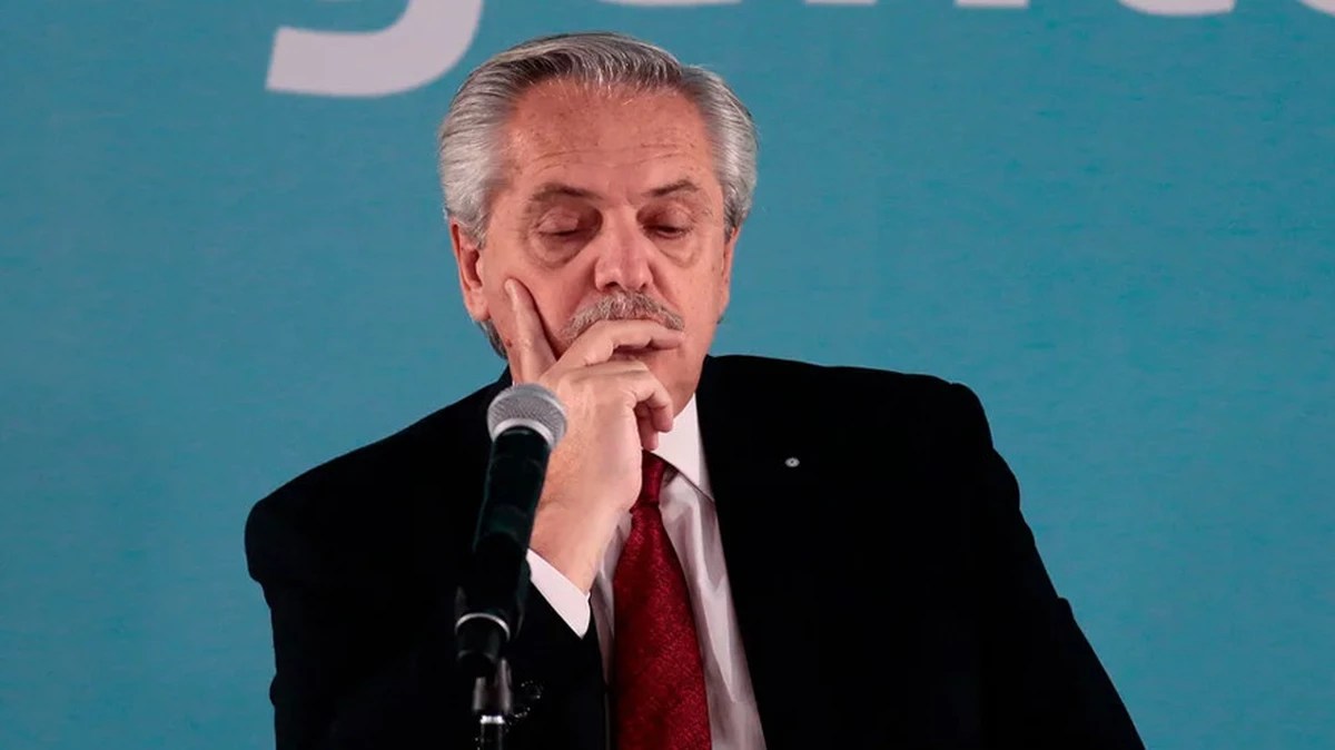 Antes de irse, el Gobierno nacional pasó a planta permanente a unos 9 mil empleados públicos