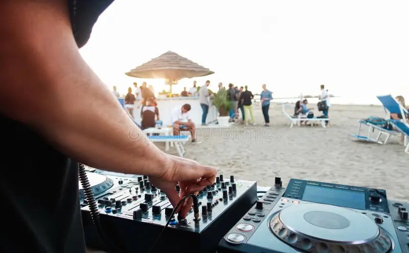 Arranca Verano en Juventud en Madryn: tardes de playa con Dj´s en vivo