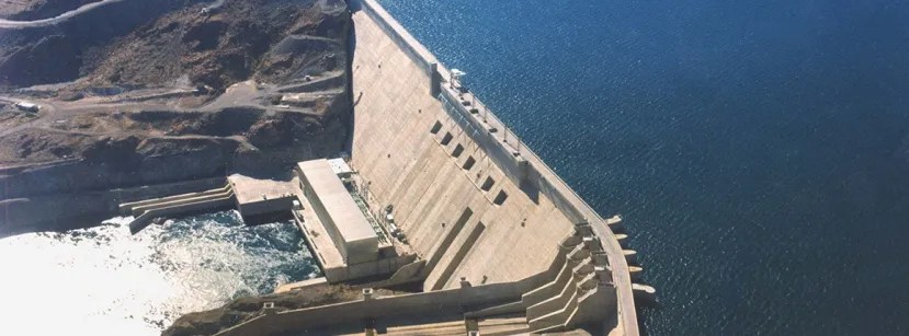 Torres reclama a la Corte por la concesión de Hidroeléctrica Futaleufú: pide la participación provincial en la negociación