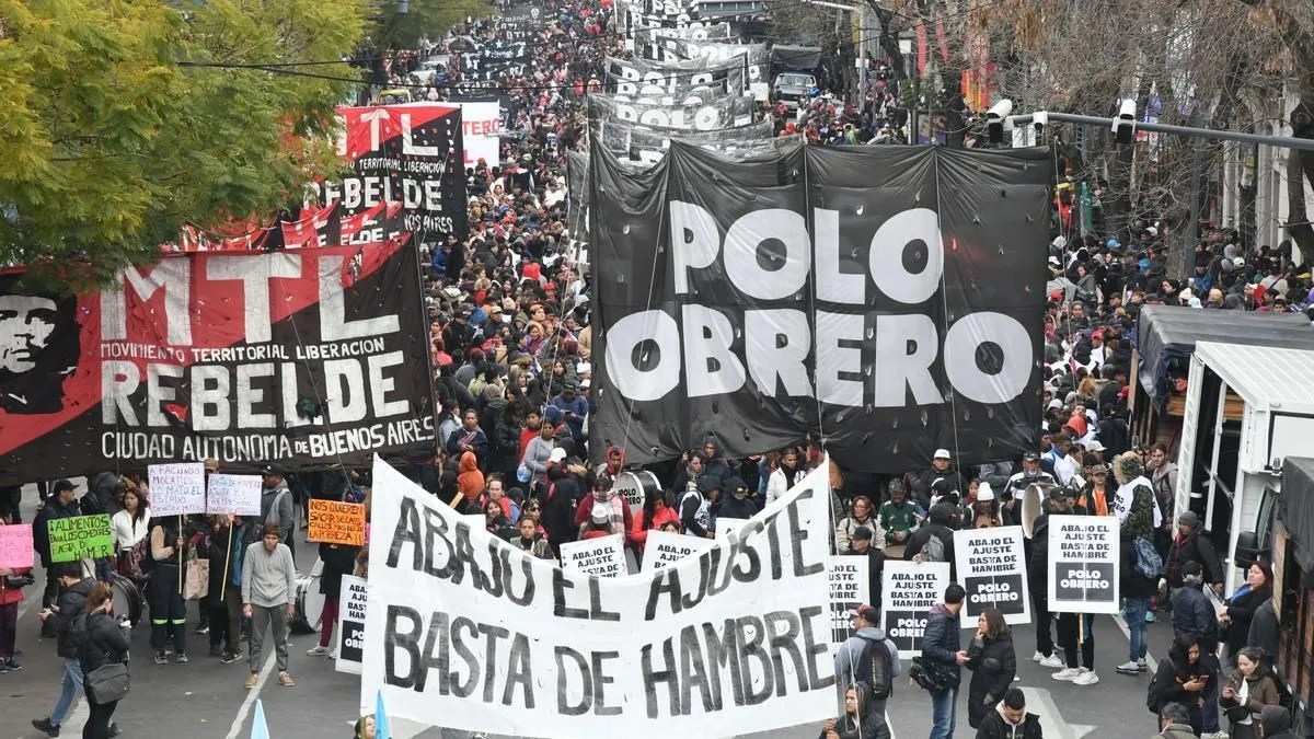 Los piqueteros vuelven a las calles en una extensa jornada de protestas: interpusieron una denuncia penal contra Milei