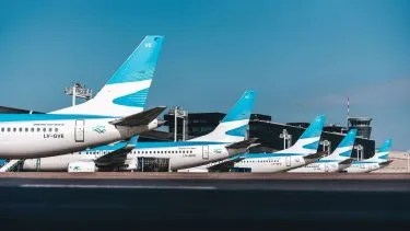 Comienza el achique de Aerolíneas Argentinas: abren un plan de retiro voluntario para 8 mil empleados