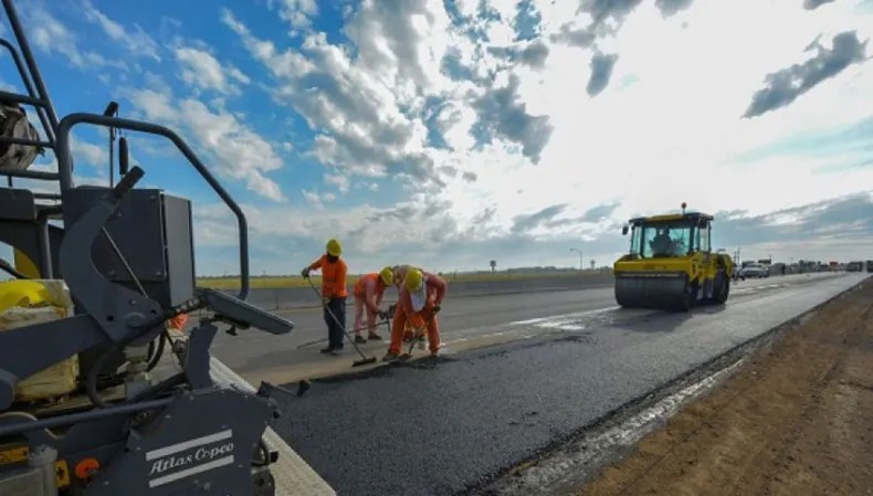 Chubut retoma la obra pública: El Gobernador anunció la reactivación de 17 grandes obras nacionales