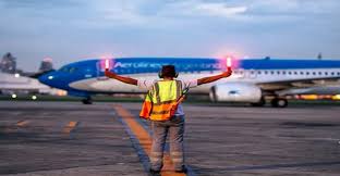 Transporte: Aerolíneas Argentinas movilizó a más de 320 mil pasajeros en los fines de semana largos de junio