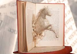 Convocan a artistas visuales para una muestra colectiva de libros intervenidos